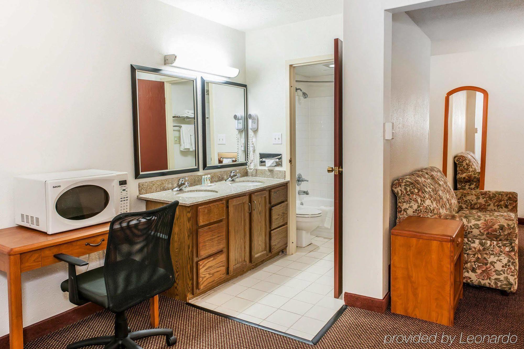 Quality Inn South Ινδιανάπολη Εξωτερικό φωτογραφία